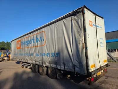 2004 GS 3-Axle Curtainsider Semi-Trailer - SAF Axles - Disc Brakes - Air Suspension - 435/50 R19.5 - 39 Ton — photo 6 of 18