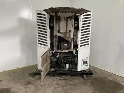 Mitsubishi Pegasus TFV2000D - Toshiba 3 Phase Induction Motor - Refrigeration Unit — photo 4 of 16
