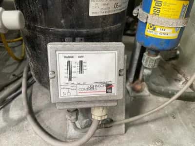 Geerlofs Koeltechniek koelcondensing unit - Pego 200 Expert digital refrigeration controller - Refrigeration Unit Part — photo 9 of 14