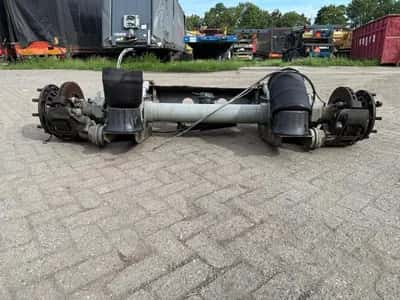 SAF Steering Axle - Lift Axle - Disc Brakes - Semi-Trailer Axle - Air Suspension - 9 Ton — photo 2 of 15