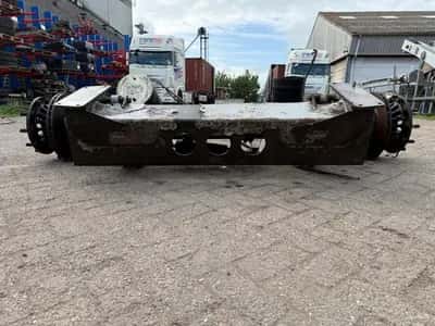 SAF Steering Axle - Lift Axle - Disc Brakes - Semi-Trailer Axle - Air Suspension - 9 Ton — photo 8 of 15