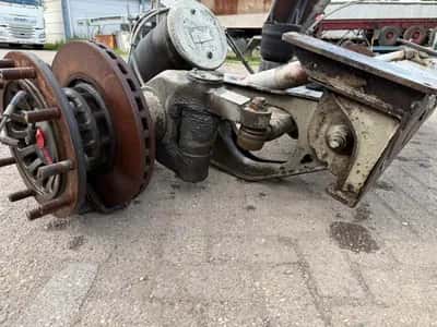 SAF Steering Axle - Lift Axle - Disc Brakes - Semi-Trailer Axle - Air Suspension - 9 Ton — photo 11 of 15