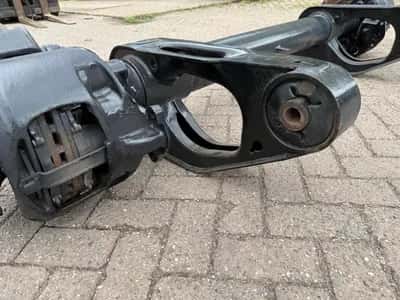 SAFBI9-22S Axle - Disc Brakes - Semi-Trailer Axle - Air Suspension - 9 Ton — photo 7 of 10