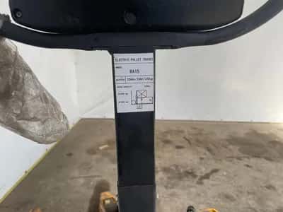 Unbranded RA15 1500 Kg Assorted RA15 Pallet Truck - 1500 Kg - Hand Pallet Truck - 2008 — photo 10 of 12