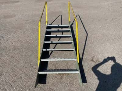 Unbranded Straight Staircase 2.60 x 0.90 Meters Assorted Straight Staircase 2.60 x 0.90 Meter – Steel Staircase – Industrial — photo 2 of 7