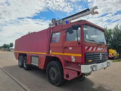 1993 Renault VMA 105 AA Sides Renault VMA 105 AA airport fire engine 6x6 – Mack EE9-530 – 10.000 liter water tank - Firefighting Vehicle — photo 3 of 20