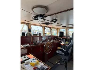 1983 DEO VOLENTE Fishing boat - Eurocutter PBBQ DEO VOLENTE TH 119 - Fishing Boat - Eurocutter - Beam Trawling - Scania diesel engine - 300 HP - Netherlands — photo 10 of 12