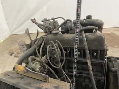 Toyota 4-cylinder petrol engine - Impco LPG System - Gearbox - Radiator - Exhaust - Rear Axle - Propshaft Flange — photo 12 of 12