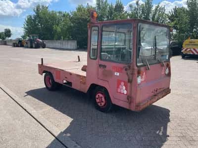 1983 Jenbacher Werk Vertriebs GmbH T3 - 440 terminal tractor - Opel driveline - 4x2 — photo 3 of 20