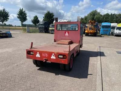 1983 Jenbacher Werk Vertriebs GmbH T3 - 440 terminal tractor - Opel driveline - 4x2 — photo 5 of 20