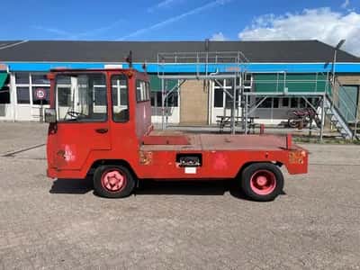 1983 Jenbacher Werk Vertriebs GmbH T3 - 440 terminal tractor - Opel driveline - 4x2 — photo 7 of 20