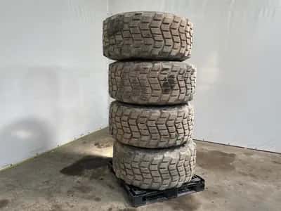 Michelin 525/65 R20.5 Tyre – Industrial Tyre – Heavy Duty — photo 2 of 5