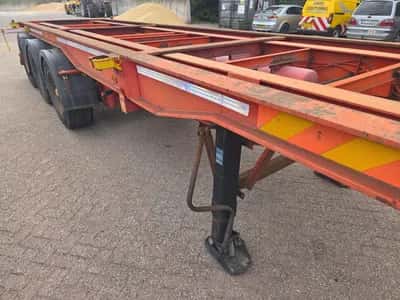 1990 Format 3-Axle Container Chassis - SAF Axles - Drum Brakes - Air Suspension - Twistlock - 20 ft - 30 ft — photo 12 of 15