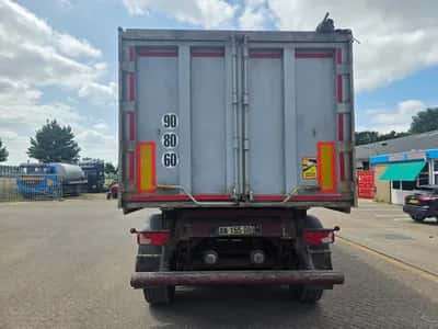 2010 Benalu 3-Axle Tipper - SMB Axles - Drum Brakes - Leaf Springs — photo 6 of 18