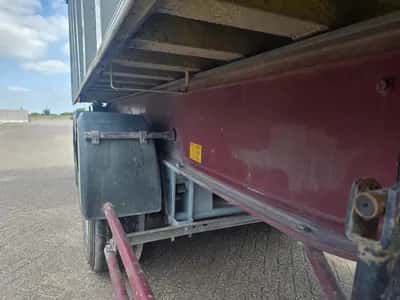 2010 Benalu 3-Axle Tipper - SMB Axles - Drum Brakes - Leaf Springs — photo 14 of 18