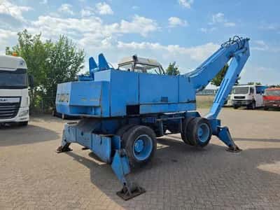 1994 Fuchs-Bagger F714.4 Excavator with Deutz F6L912 6-cylinder engine - Hydraulics — photo 6 of 20