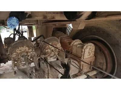 1990 Marrel Benne 2-Axle - Tipper - Drum Brakes - Leaf Springs - 12 R22.5 — photo 11 of 17