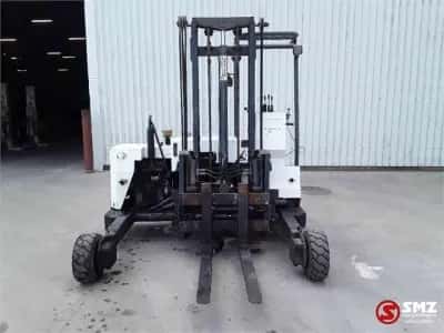 Manitou Manitou Forklift — photo 2 of 5