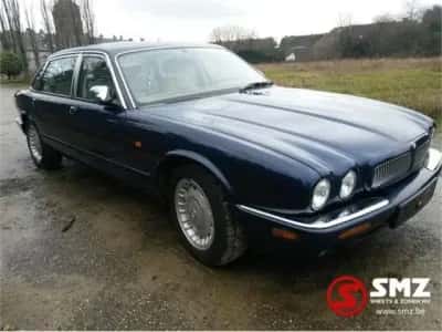 1998 Jaguar Daimler V 8 Auto — photo 3 of 5