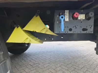 2016 Krone SAF - Disc 3-Axle Curtainsider Semi-Trailer - SAF Axles - Disc Brakes - Air Suspension - Toolbox - 39 Ton - 2015 - Coil — photo 20 of 20
