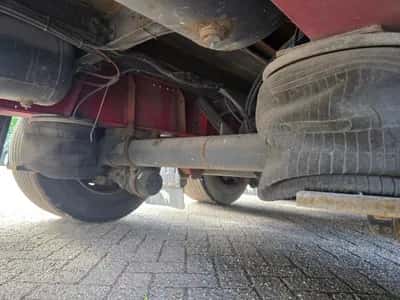 Schmitz Cargobull SCB - Disc 3-Axle Semi-Trailer - Disc Brakes - Air Suspension - Aluminium Side Boards - 2011 — photo 18 of 20
