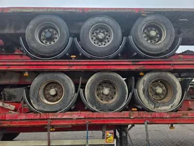 2007 Fruehauf SMB - DISC Stack of 3-Axle Flatbed Semi-Trailers - Disc Brakes - Air Suspension - 34 Ton — photo 16 of 20