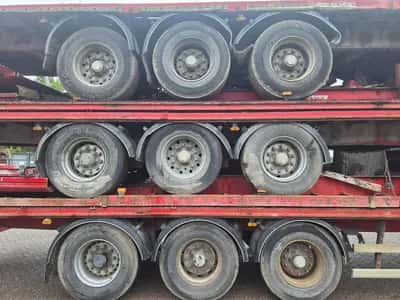 2007 Fruehauf SMB - DISC Stack of 3-Axle Flatbed Semi-Trailers - Disc Brakes - Air Suspension - 34 Ton — photo 17 of 20