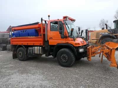 2007 Mercedes-Benz U500 — photo 2 of 11