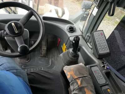 2015 Liebherr L 576 — photo 11 of 12