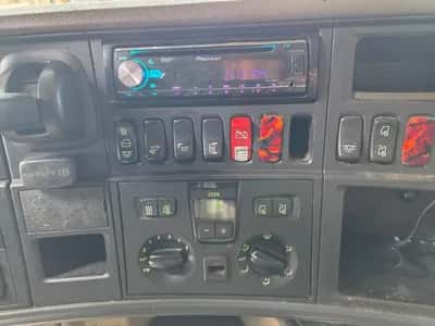 2010 Scania R560 V8 6x2 Tractor Unit – Retarder – Highline – 560 HP – Euro 5 — photo 18 of 20