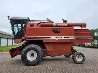 Laverda 3550 R Combine Harvester 1989 – Combine - 130 HP – Ready for Export — photo 9 of 17