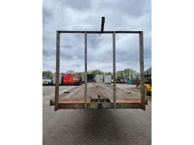 2000 Fruehauf 2-Axle Flatbed Semi-Trailer - Twin Tyres - ROR Axles - Drum Brakes - Leaf Springs - 315/80 R22.5 Tyres - 36 Ton — photo 2 of 15