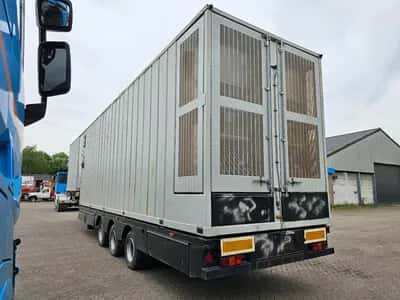 King Office Trailer 2005 – 3 Axles – Air Suspension – Mobile Unit – Office / Workspace — photo 12 of 20