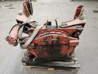 2003 Auramo RA30RJ15 Paper Roll Clamp – 3000 kg – Forklift Clamp – Forklift Attachment — photo 4 of 8
