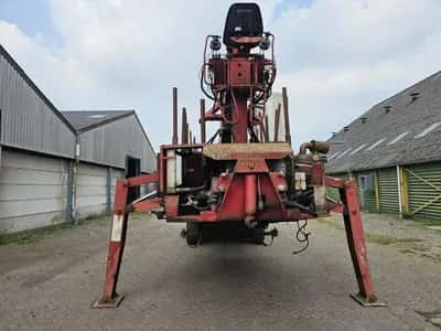 Doll 20T Crane Semi-Trailer 1991 – 3 Axles – 25 Ton Payload – Air Suspension – Drum Brakes – Crane Trailer — photo 2 of 20