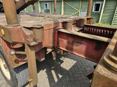 Doll 20T Crane Semi-Trailer 1991 – 3 Axles – 25 Ton Payload – Air Suspension – Drum Brakes – Crane Trailer — photo 8 of 20