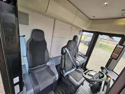 Volta ZERO Electric Box Truck 2023 – 100% Electric – 16 ton – Tail Lift — photo 10 of 20