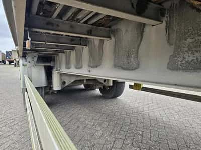 2005 Fruehauf SMB Stack of 5 - Fruehauf SMB Flatbed Semi-Trailer – 3 Axles – Air Suspension – 28 Ton Payload – Ready for Export — photo 11 of 16
