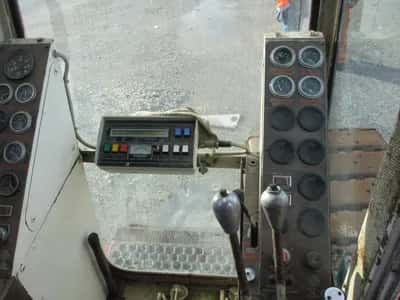 1976 Kobelco Manitowoc 4100W Crawler Crane Vicon 180 Ton — photo 10 of 15