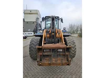 2019 Case 821G wheel loader – 230 HP – shovel - 4x4 — photo 2 of 20