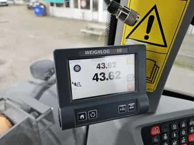 2019 Case 821G wheel loader – 230 HP – shovel - 4x4 — photo 16 of 20
