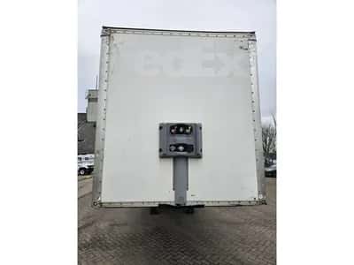 Fruehauf DISC Box Semi-Trailer 2005 – 2 Axles – BPW – Drum Brakes – Air Suspension – Box Trailer — photo 2 of 15