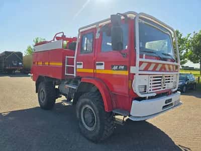 1998 Renault M210 Fire Engine 2000 – 4x4 – Double Cab — photo 3 of 20