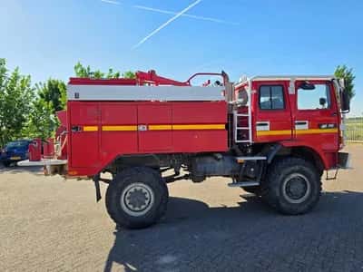 1998 Renault M210 Fire Engine 2000 – 4x4 – Double Cab — photo 4 of 20