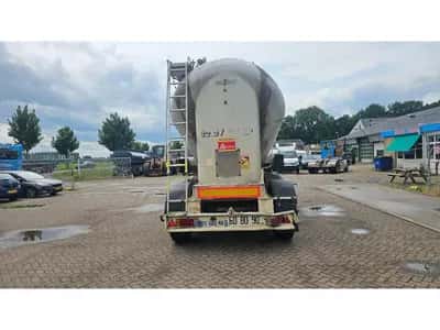 1993 Spitzer Cement Trailer – 43m3 – Silo Semi-Trailer – 3 Axles – Bulk Transport — photo 3 of 20