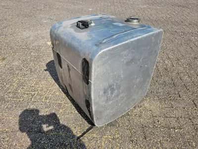 ACGB 787 Mercedes Actros Fuel Tank Mercedes Actros – 290L – ACGB 787 – Diesel Tank – Truck Part — photo 4 of 9