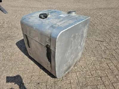 MAN Mercedes Actros Fuel Tank Mercedes Actros – 290L – MAN – Diesel Tank – Truck Part — photo 5 of 13