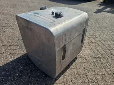 MAN Mercedes Actros Fuel Tank Mercedes Actros – 290L – MAN – Diesel Tank – Truck Part — photo 7 of 13