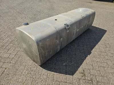 DAF XF106 CF Euro 6 Diesel Tank 845L 1944801 Aluminium Fuel Tank — photo 8 of 11