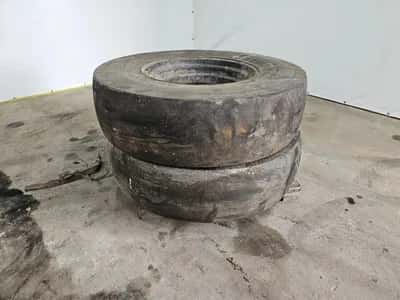 Firestone 16.9-30 Tractor Tyre – Agricultural / Tractor Tyre – Heavy Duty — photo 1 of 7